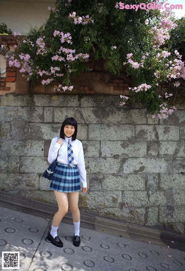 Suzu Misaki - Shot Beauty Picture